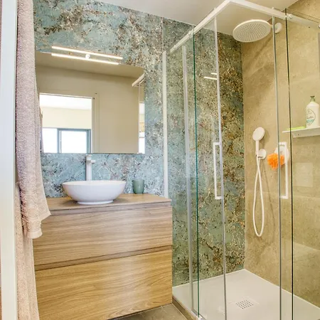 3 Chambres, Vue Mer, Piscine, Parking *