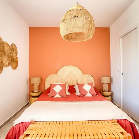 بيت للعطل 3 Chambres, Vue Mer, Piscine, Parking *